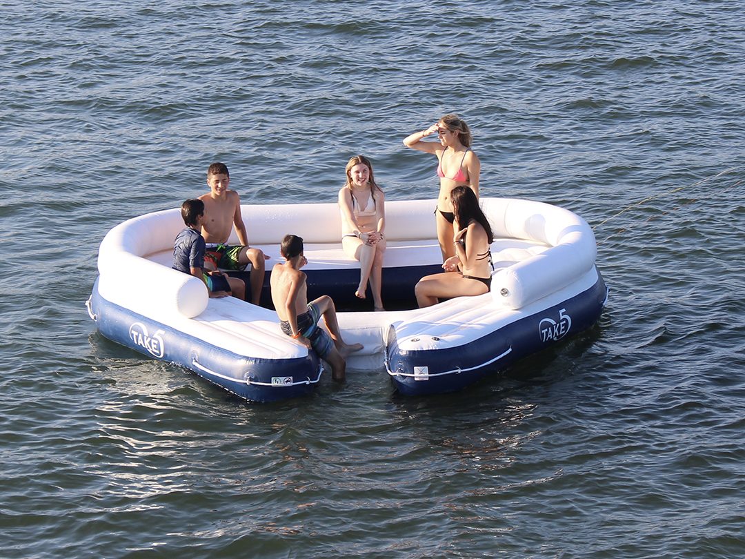 FunAir Floating Oasis