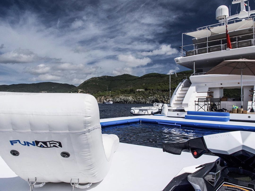 FunAir Superyacht Wave Loungers