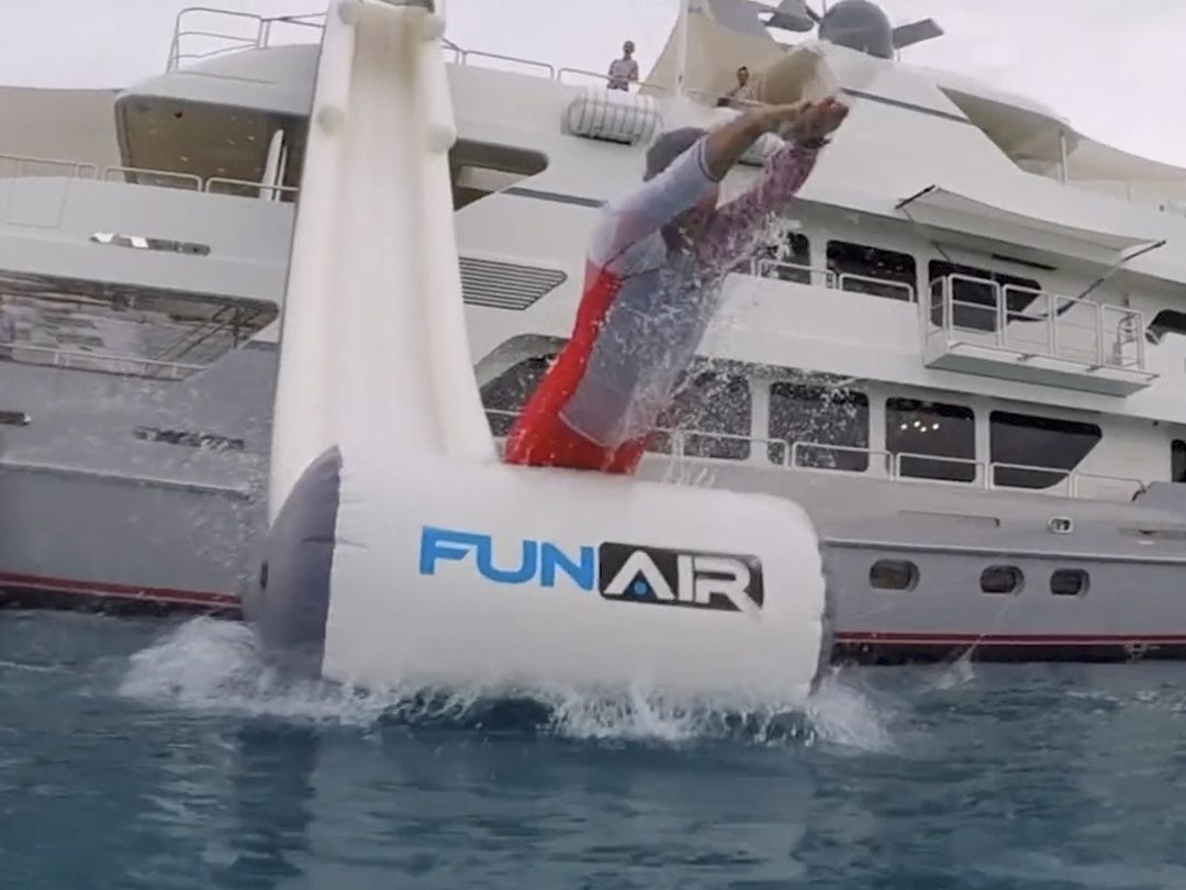 Hanger Extreme Yacht Slide