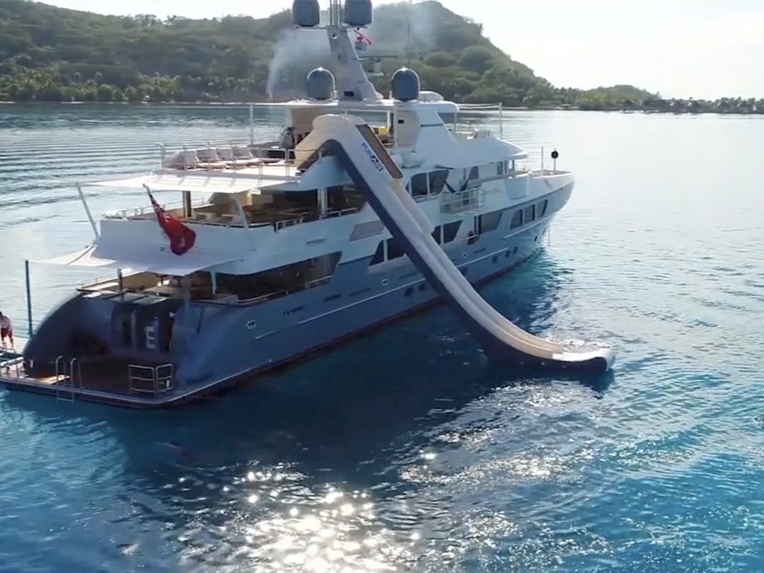 Hanger Extreme Yacht Slide