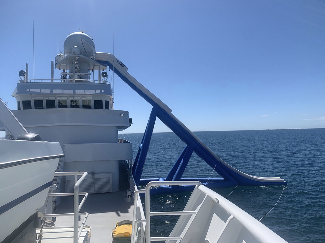 Motor Yacht Pangaea Riser Slide