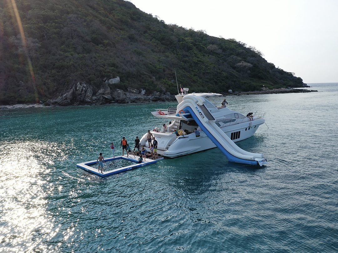 Sea Pool and Yacht Slide on MY MGC