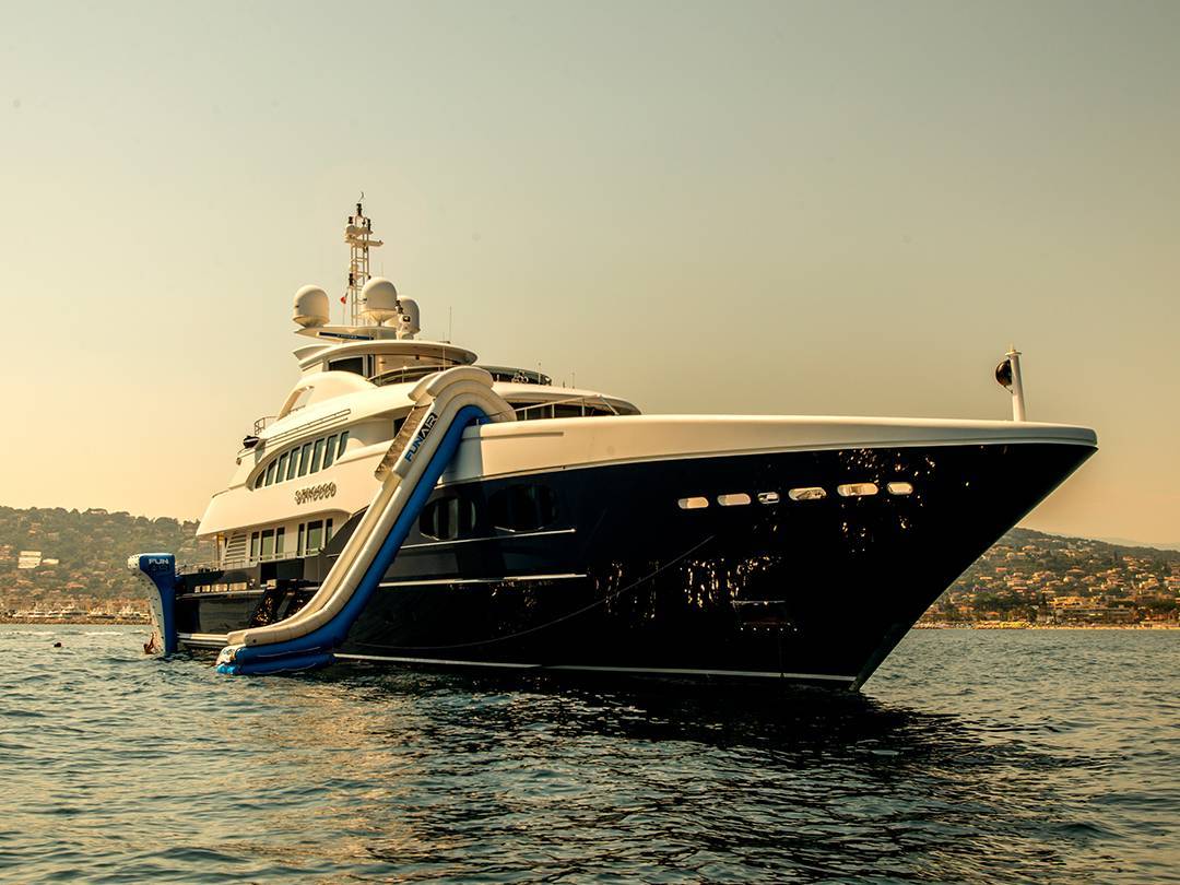 QuickShip Climbing Wall on Motor Yacht Sirocco