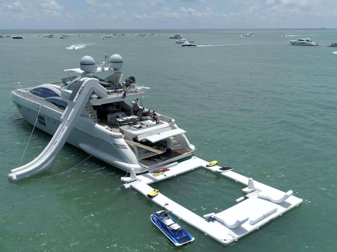 Beach Club Sea Pool on superyacht Scarlet