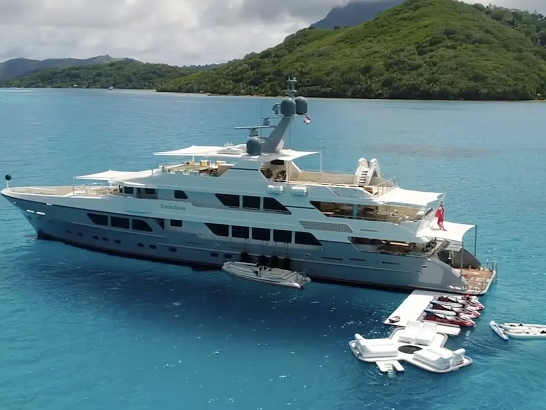 FunAir Floating Island on charter superyacht Endless Summer
