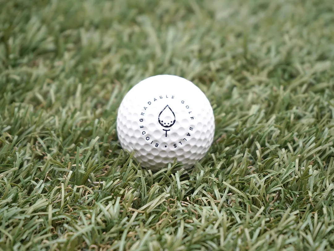 Biodegradable-Golf-Ball-on-astroturf-mat-on-a-charter-superyacht