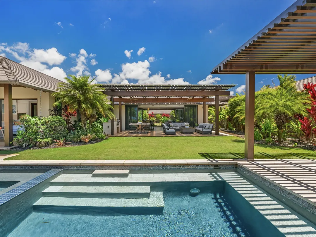Holiday home in Hawaii for yacht crew via Savvy