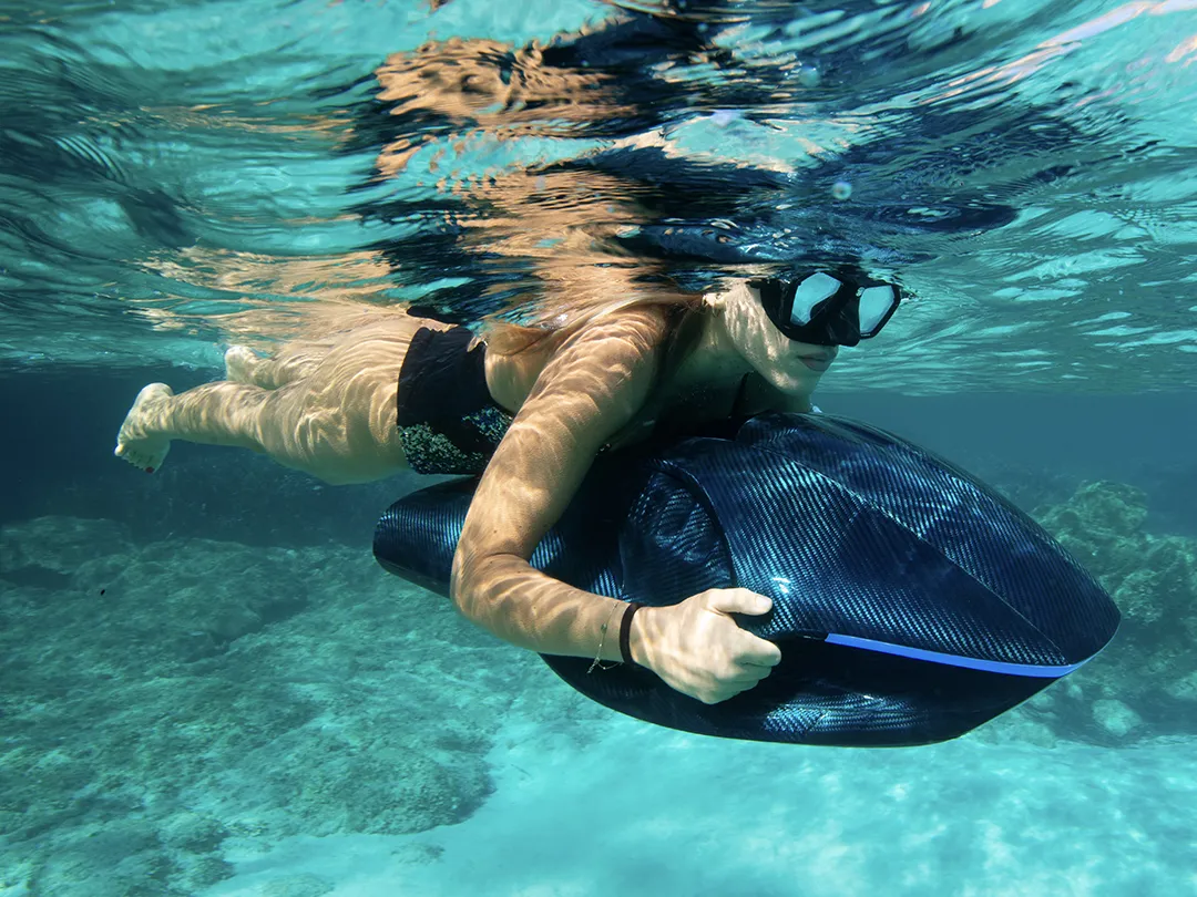 The SeaNXT ELITE underwater scooter made from carbon
