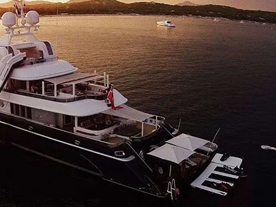 Super Dock